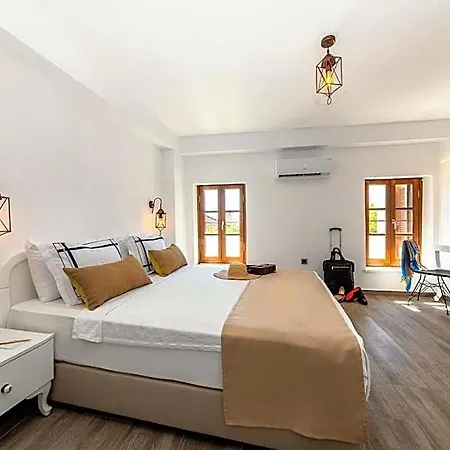 Mets Boutique İçmeler
